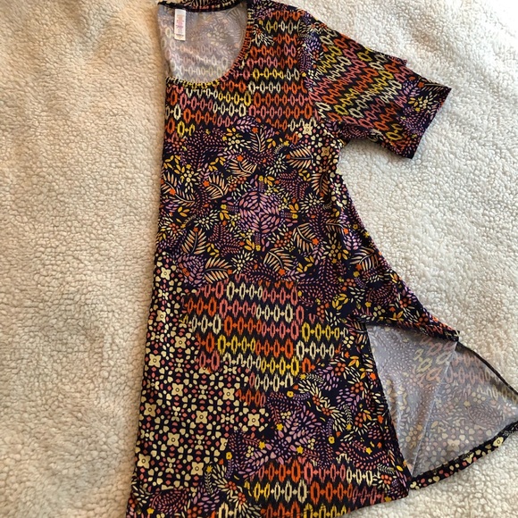 Lularoe Perfect Tee - Picture 1 of 2